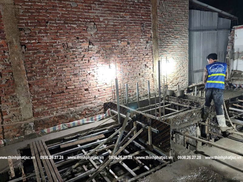 Hoàn thành đổ bê tông móng công trình Tạ Quang Bửu